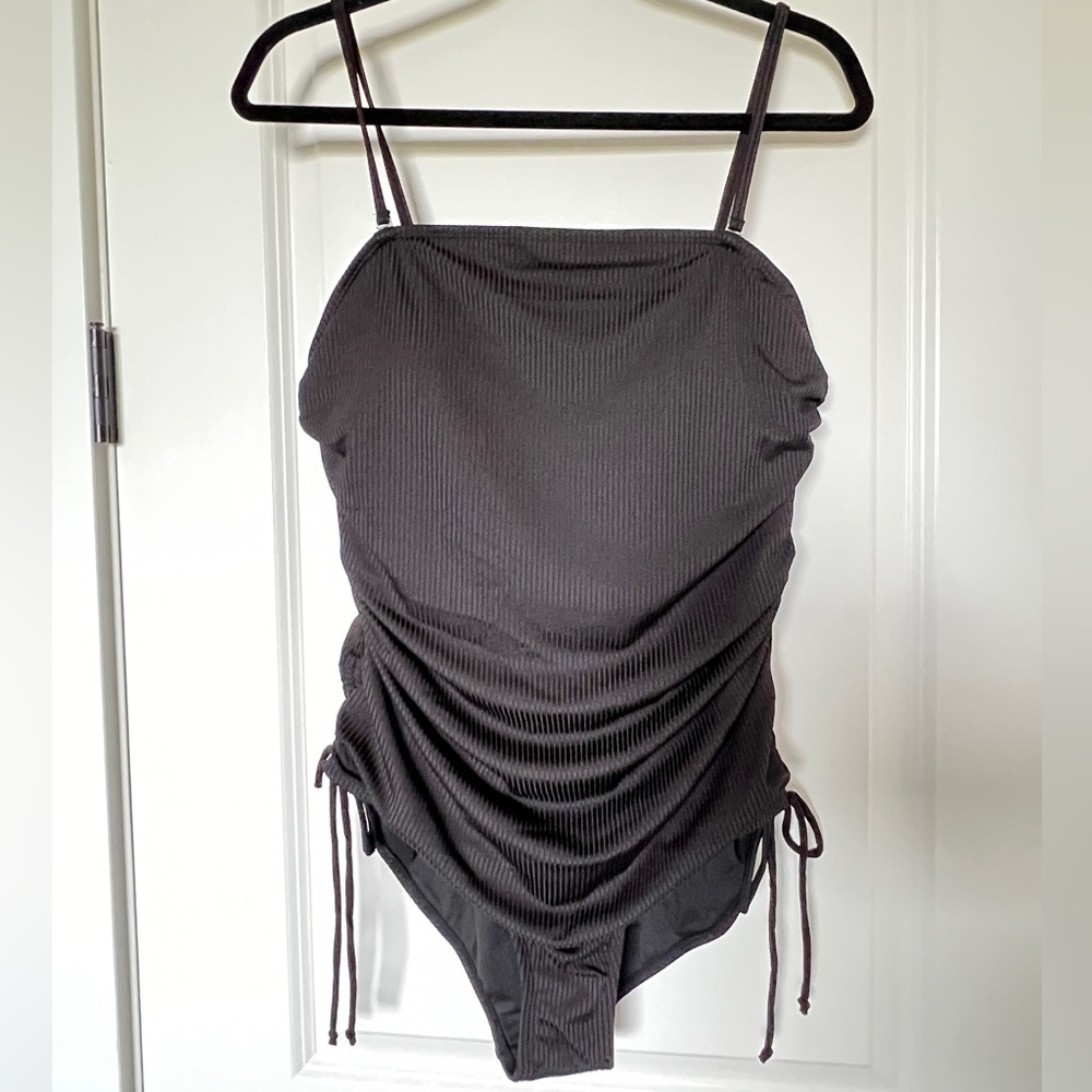 NWOT Black Textured One-Piece Swimsuit Size XL